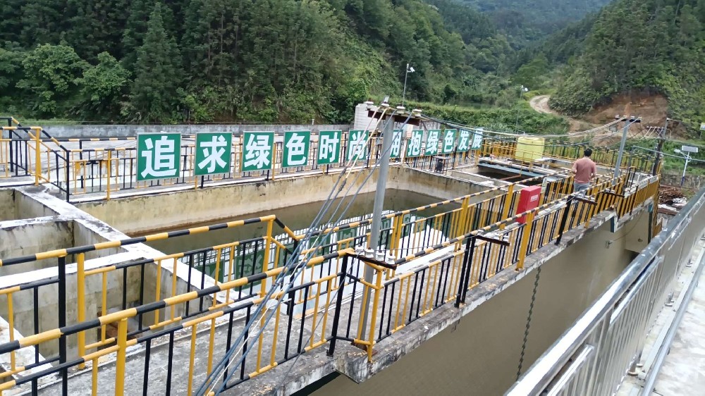 豬糞污水使用除臭劑解決異味處理
